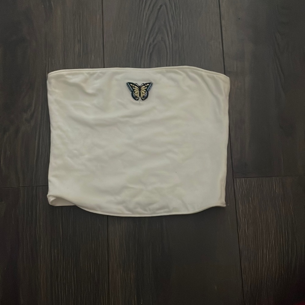 HOLLISTER top. Size xs women’s. No stains in perfect shape